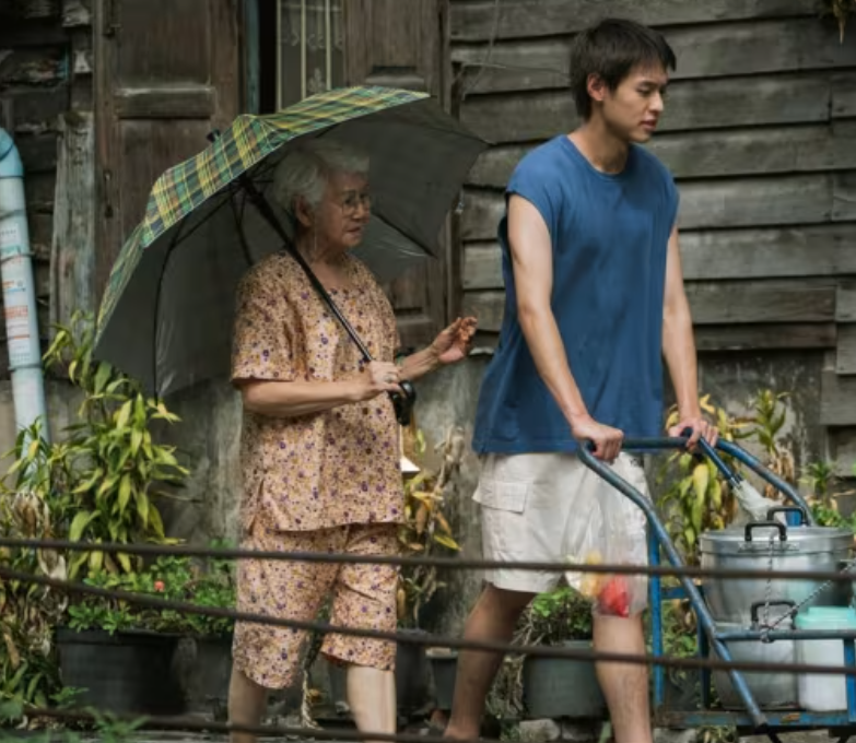 review-film-how-to-make-millions-before-grandma-dies